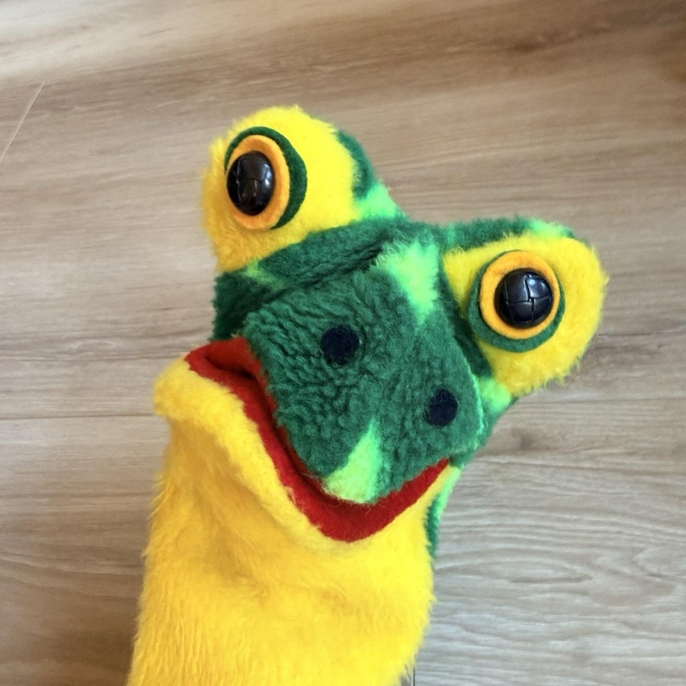 Vintage Hand Puppet Animal Fair Inc Toys Plush Green Yellow Frog 9"Tall